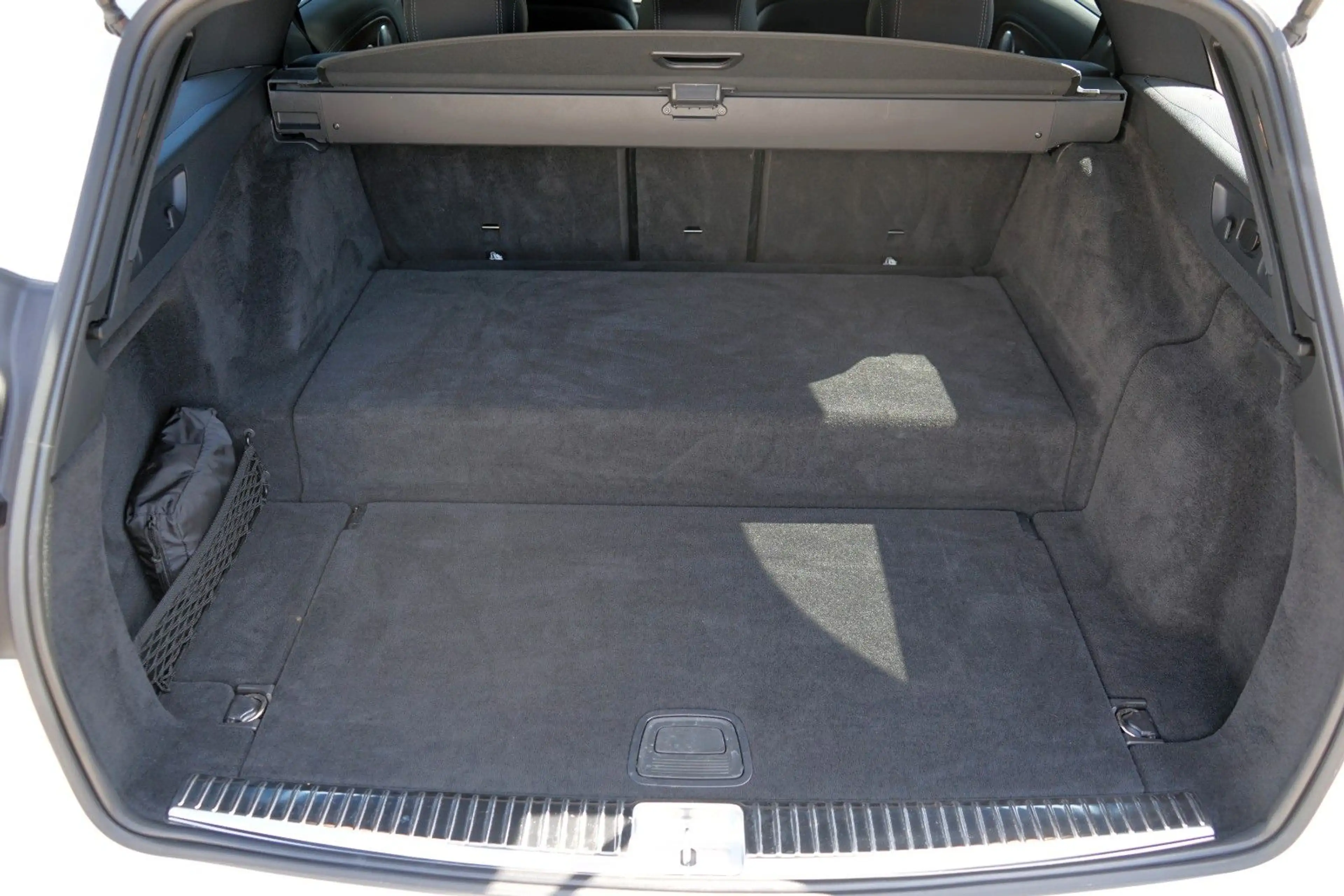 Mercedes-Benz E 300 de AMG/1.HAND/BURMESTER/ASSISTENT/AMBIENTE — photo 13