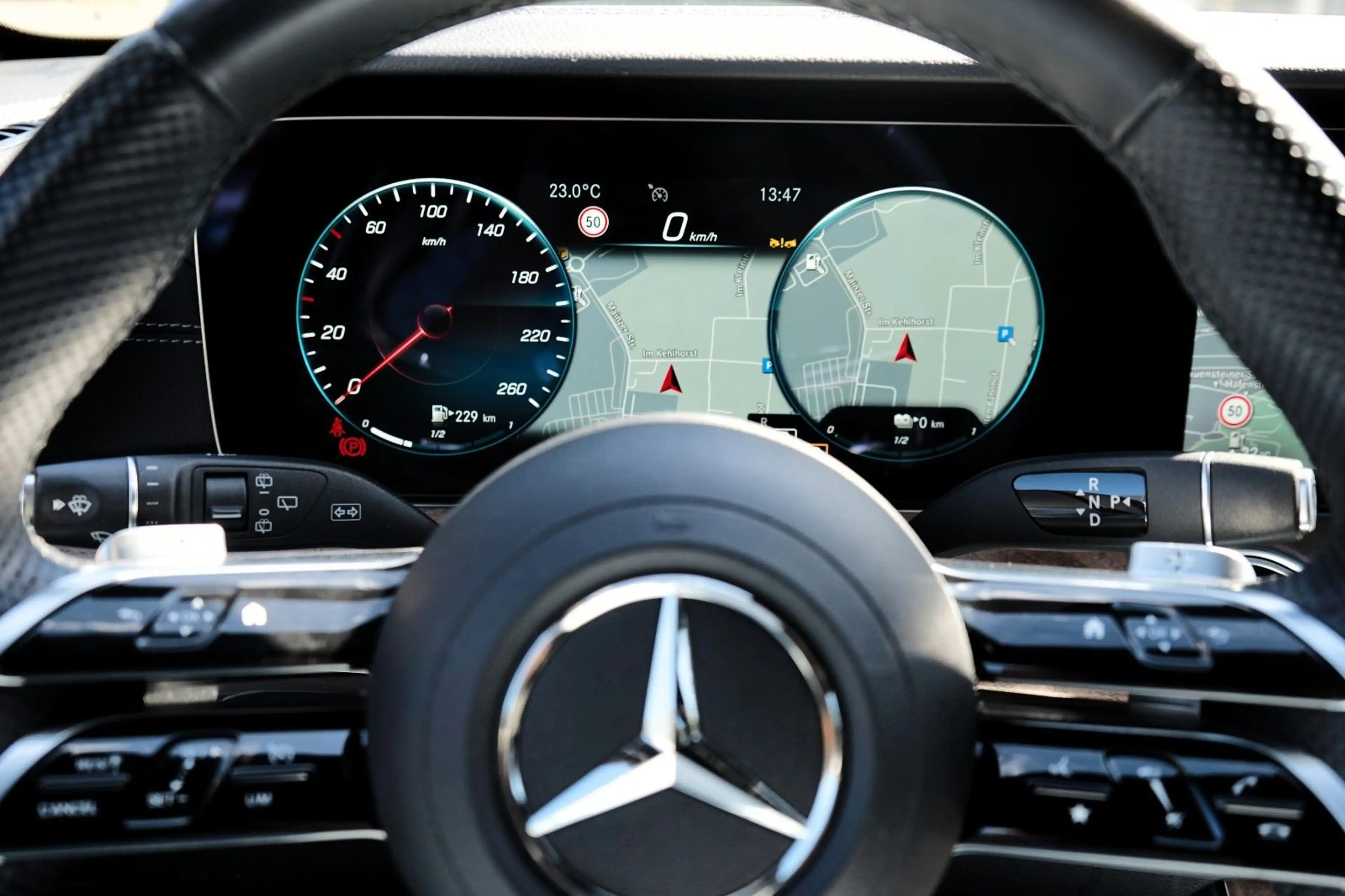Mercedes-Benz E 300 de AMG/1.HAND/BURMESTER/ASSISTENT/AMBIENTE — photo 5