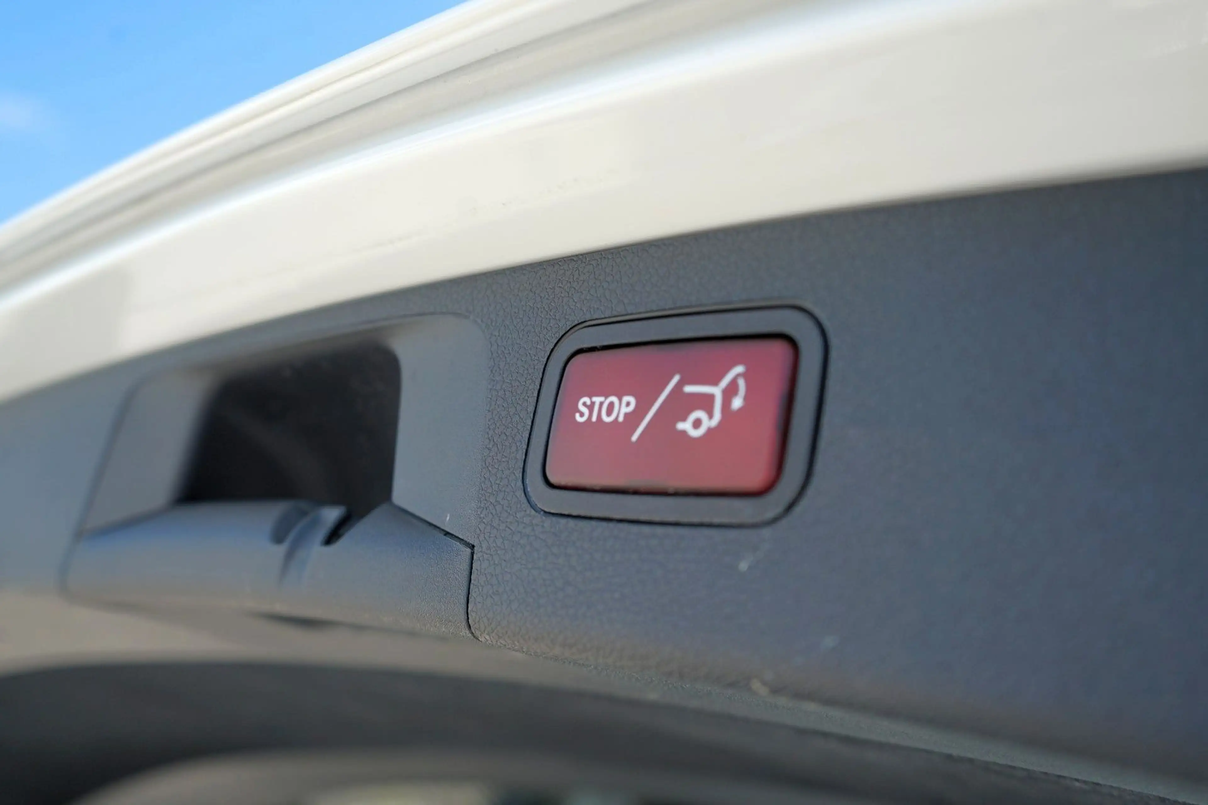 Mercedes-Benz E 300 de AMG/1.HAND/BURMESTER/ASSISTENT/AMBIENTE — photo 14