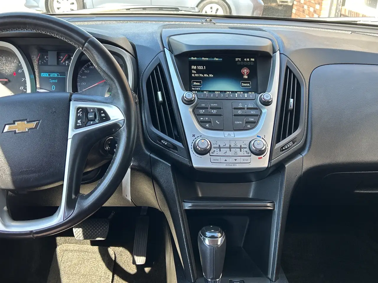 Chevrolet Equinox снимка Chevrolet Equinox