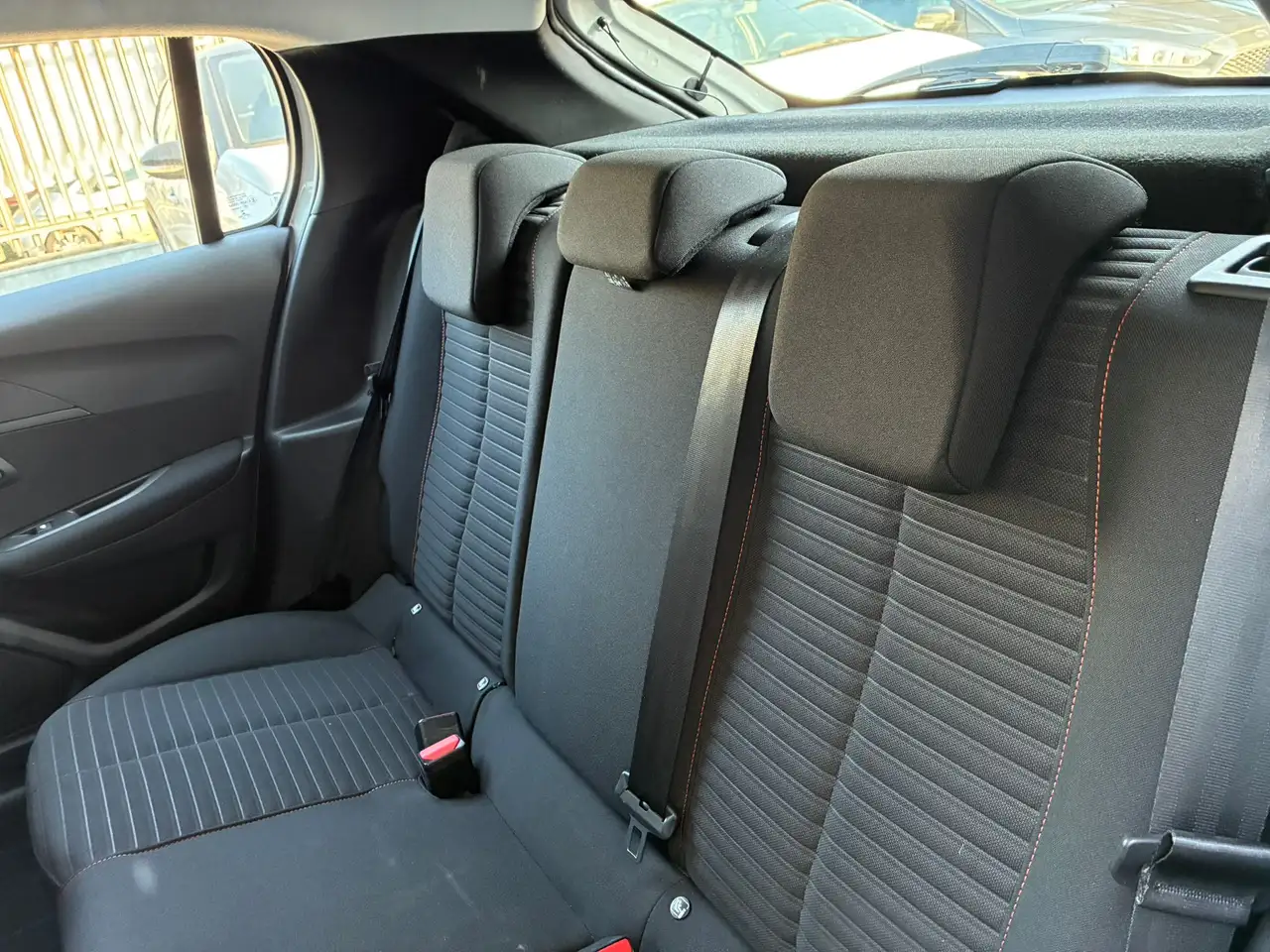 Peugeot 208 208 1.2 Allure *UNIPROPRIETARIO-NEOPATENTATI* 14