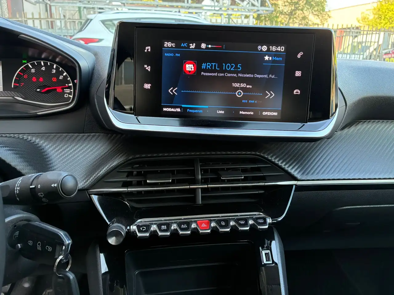 Peugeot 208 208 1.2 Allure *UNIPROPRIETARIO-NEOPATENTATI* 11