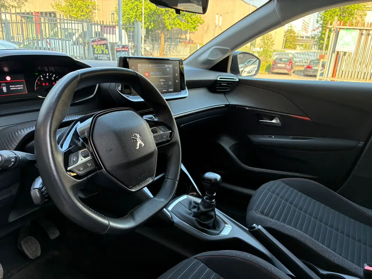 Peugeot 208 208 1.2 Allure *UNIPROPRIETARIO-NEOPATENTATI* 7