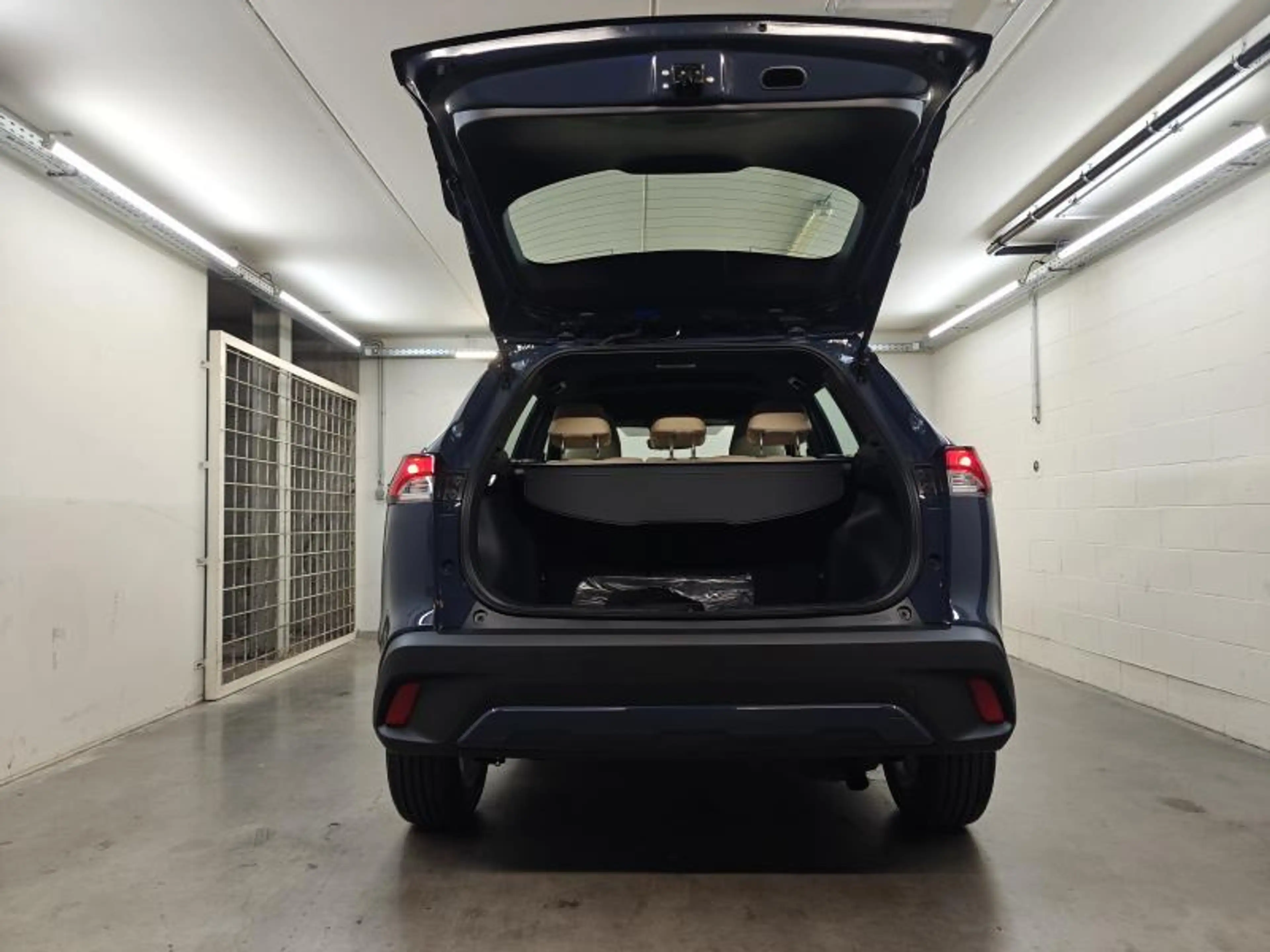 Toyota Corolla Cross Dynamic - Leder - Garantie — photo 9
