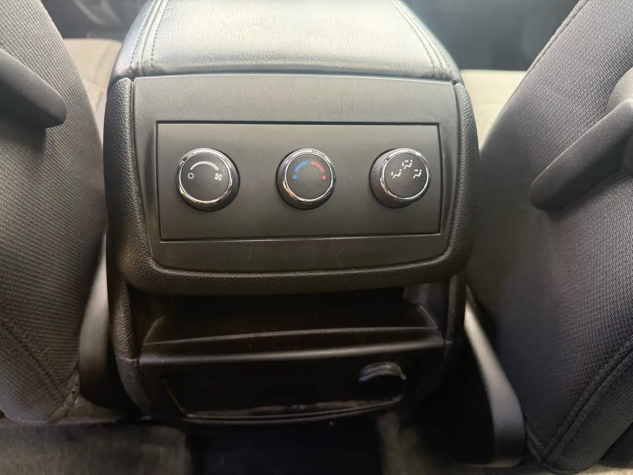 GMC Acadia photo GMC Acadia
