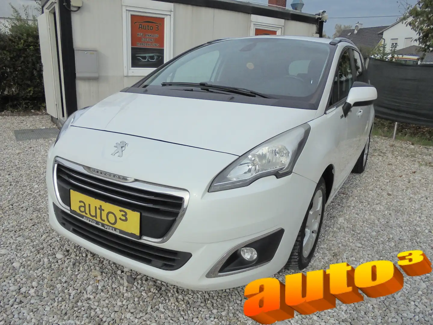 Peugeot 5008 1,6 BlueHDi 120 S Wit - 1