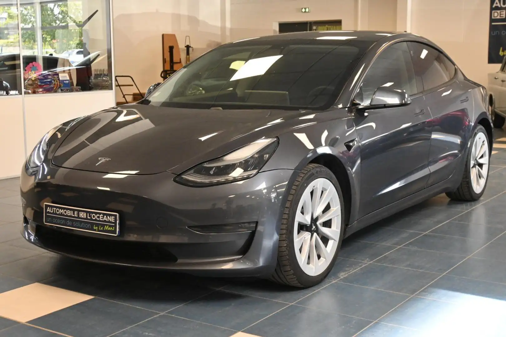 Tesla Model 3 Long Range Dual Motor AWD Gris - 1