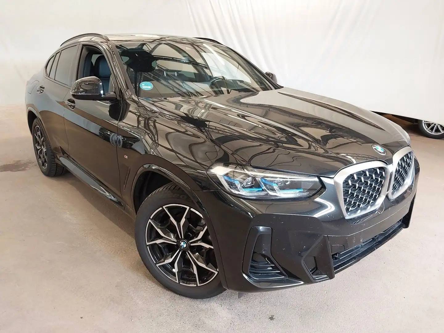 BMW X4 xDrive 20 i M Sport /PANORAMA /LEDER /KAMERA Schwarz - 2