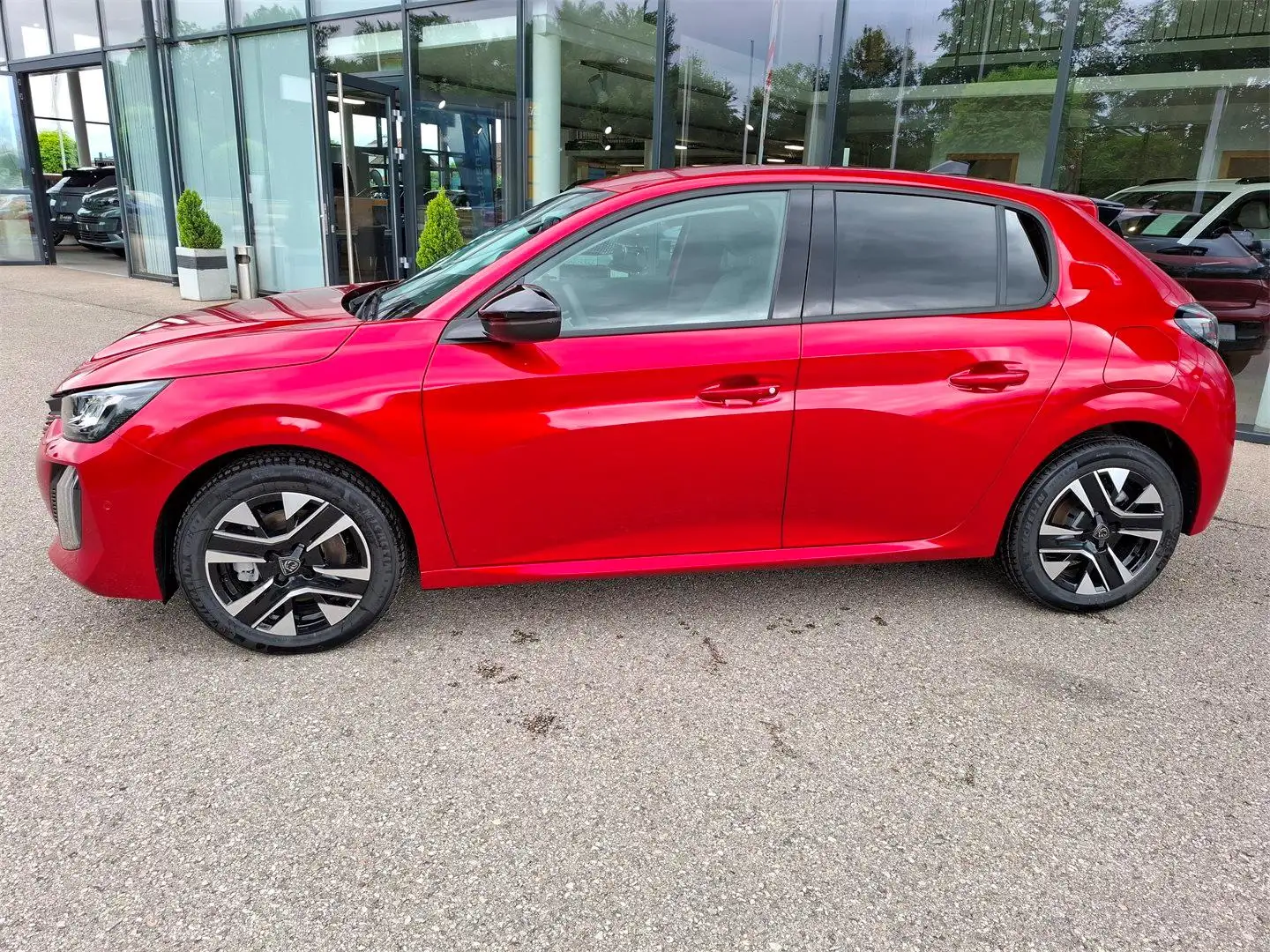 Peugeot 208 PureTech 100 S&S Allure Rot - 2