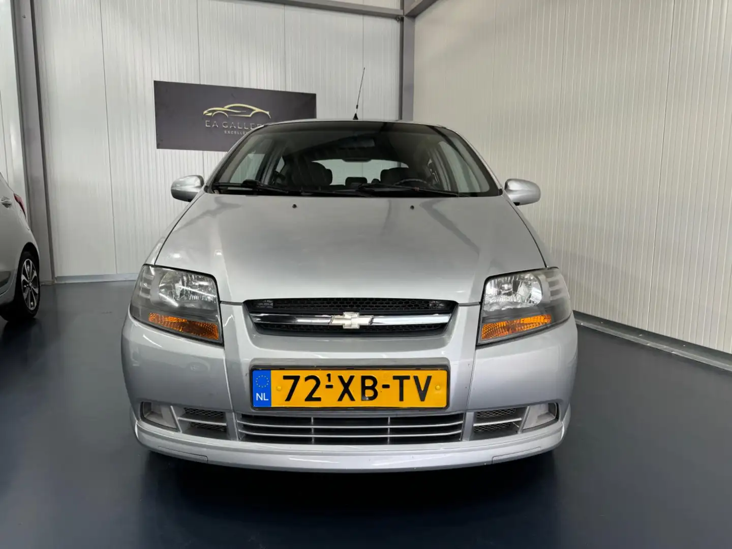 Chevrolet Kalos 1.4-16V Style Airco Nap Elek. ramen Grijs - 2