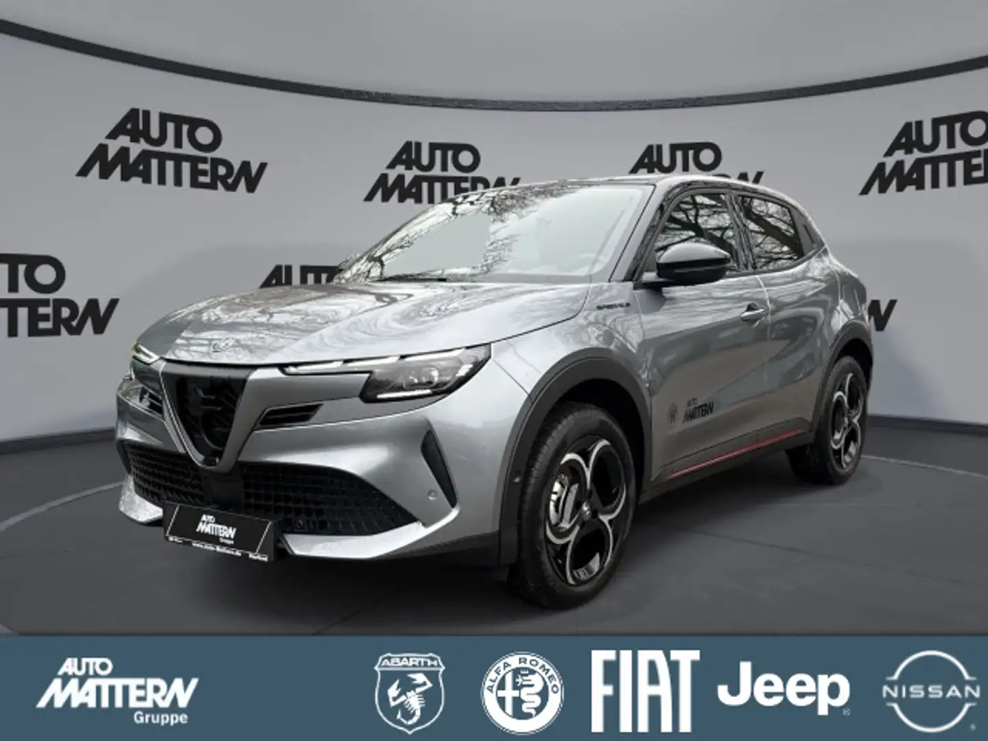 Alfa Romeo Junior 1.2 VGT Mild-Hybrid Speciale +Technologie Paket Grau - 1