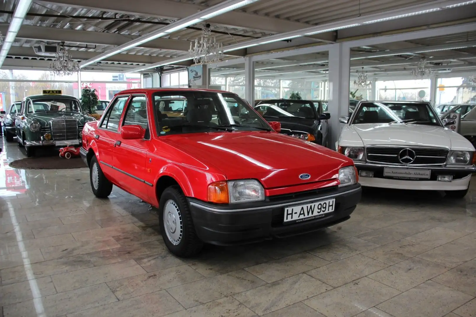 Ford Orion Ghia 1.6 *H-Zulassung/Automatik* Rot - 2