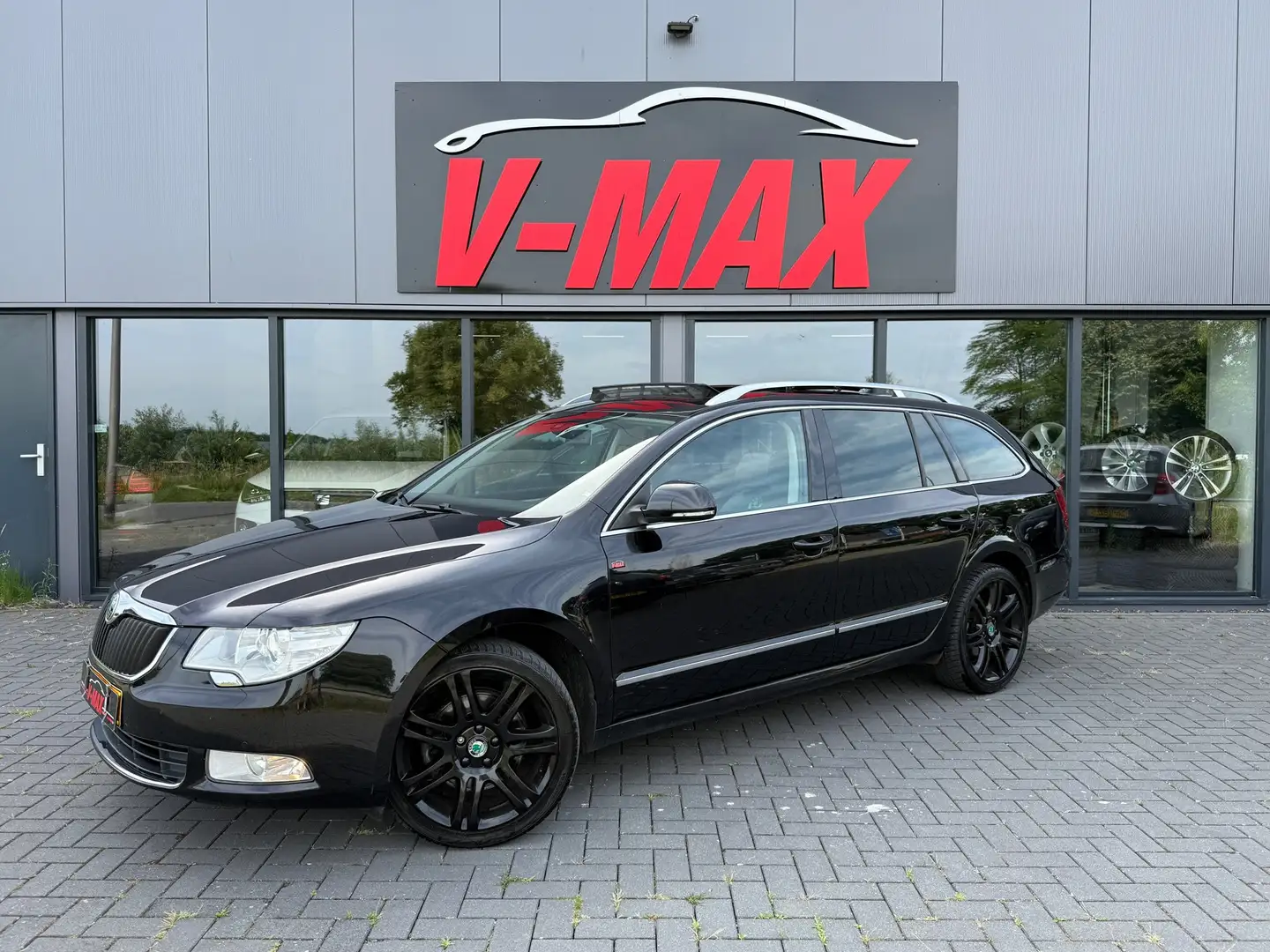 Skoda Superb Combi 1.8 TSI DSG Ambition Panorama Leder Xenon Tr Zwart - 1