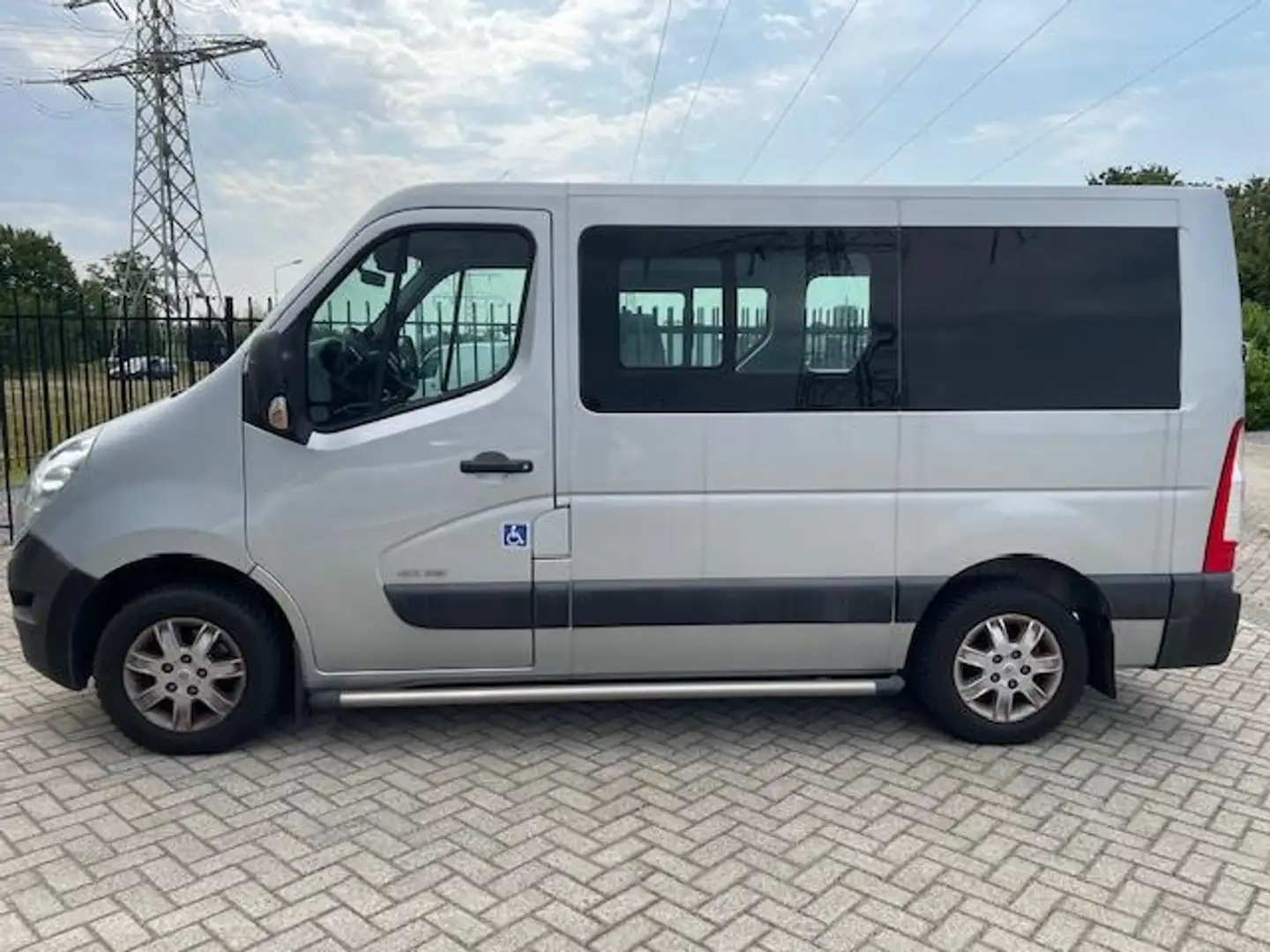 Renault Master T33 2.3 dCi L1H2 Eco Invalidebus ZELFRIJDER Grijs - 2