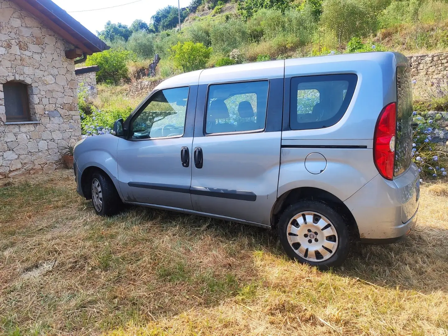 Fiat Doblo Doblo 1.6 mjt 16v Emotion Grigio - 1