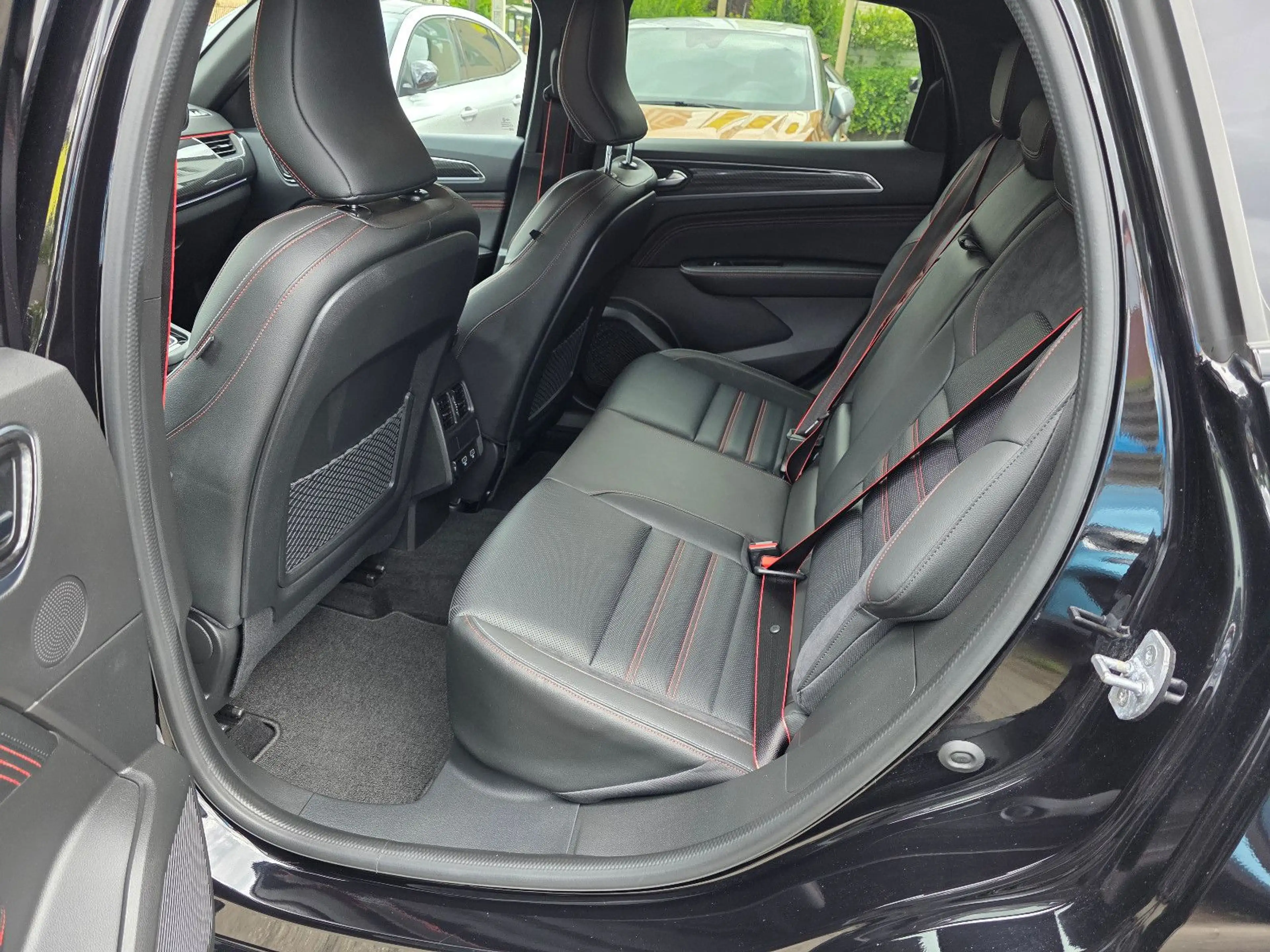 Renault Arkana R.S. Line Fast Track TCe 160 EDC — photo 8