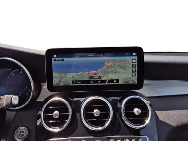 Mercedes-Benz GLC view 11