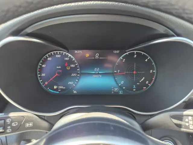 Mercedes-Benz GLC view 14