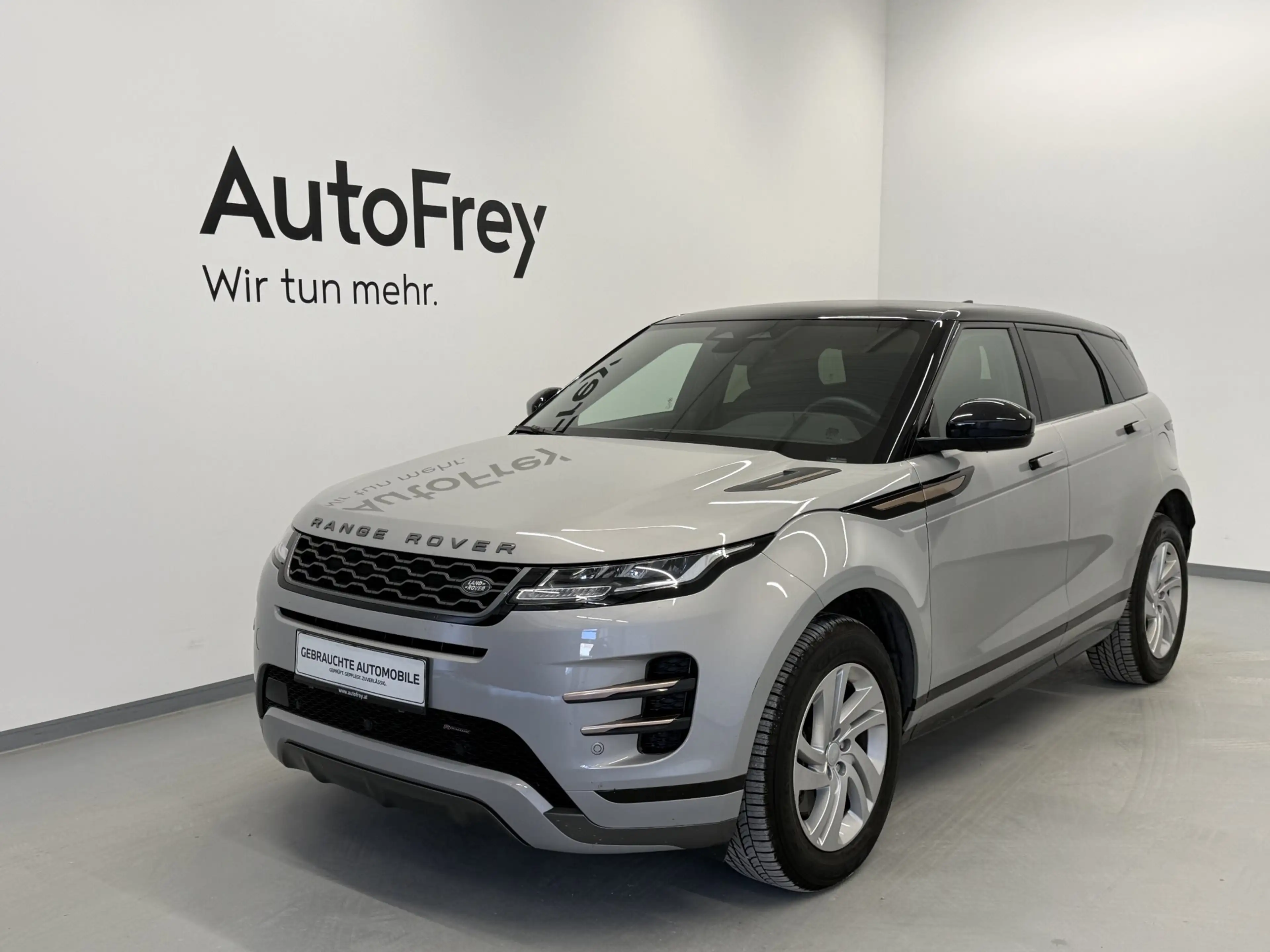 Land Rover Range Rover Evoque P300e AWD R-Dynamic S