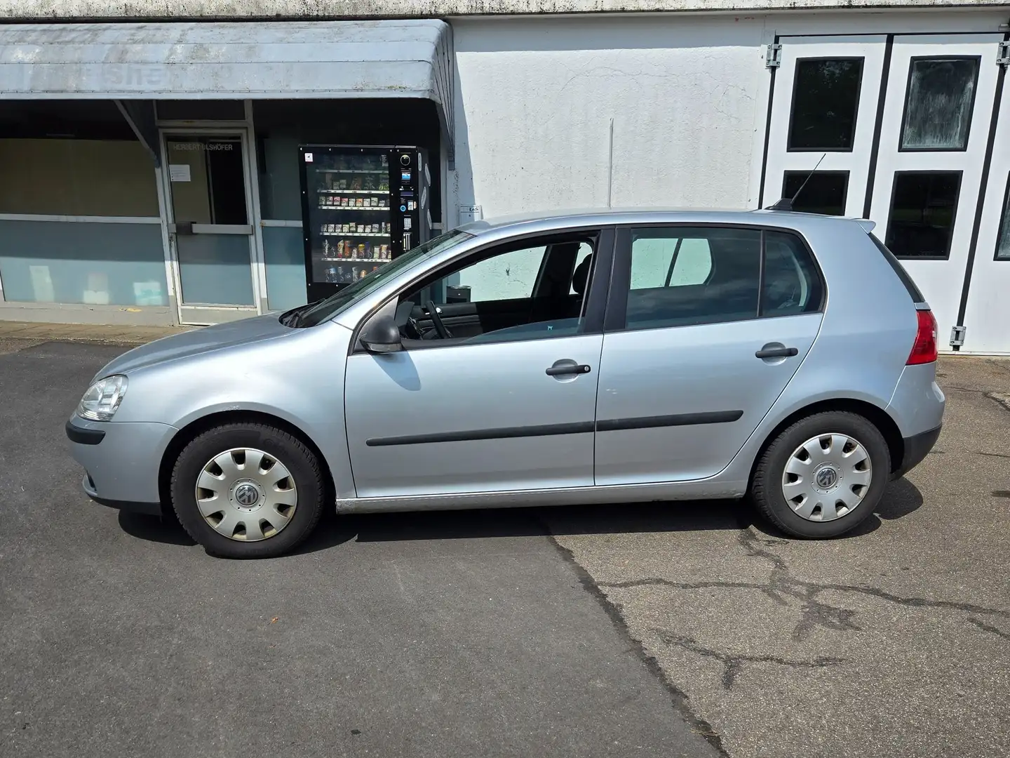 Volkswagen Golf 1.9 TDI Tüv 1/26 Argintiu - 2