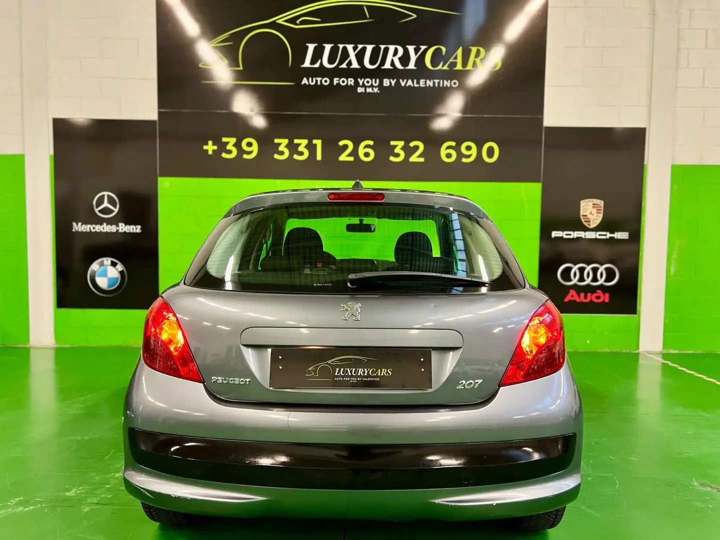 Peugeot 207 1.4 8V 75CV 5p. Energie Sport ECO GPL Szary - 2
