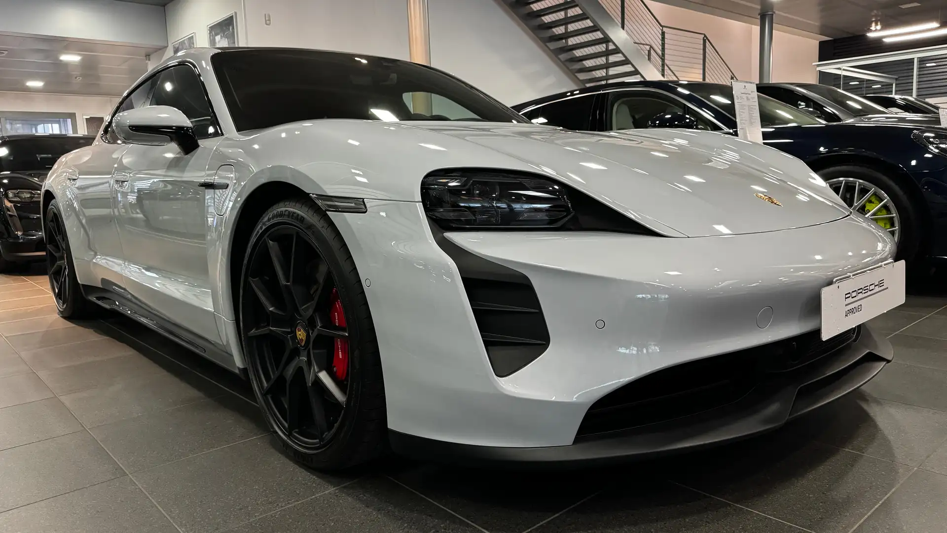 Porsche Taycan Taycan GTS Sport Turismo Blu/Azzurro - 2
