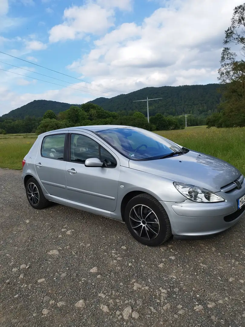 Peugeot 307 - 1