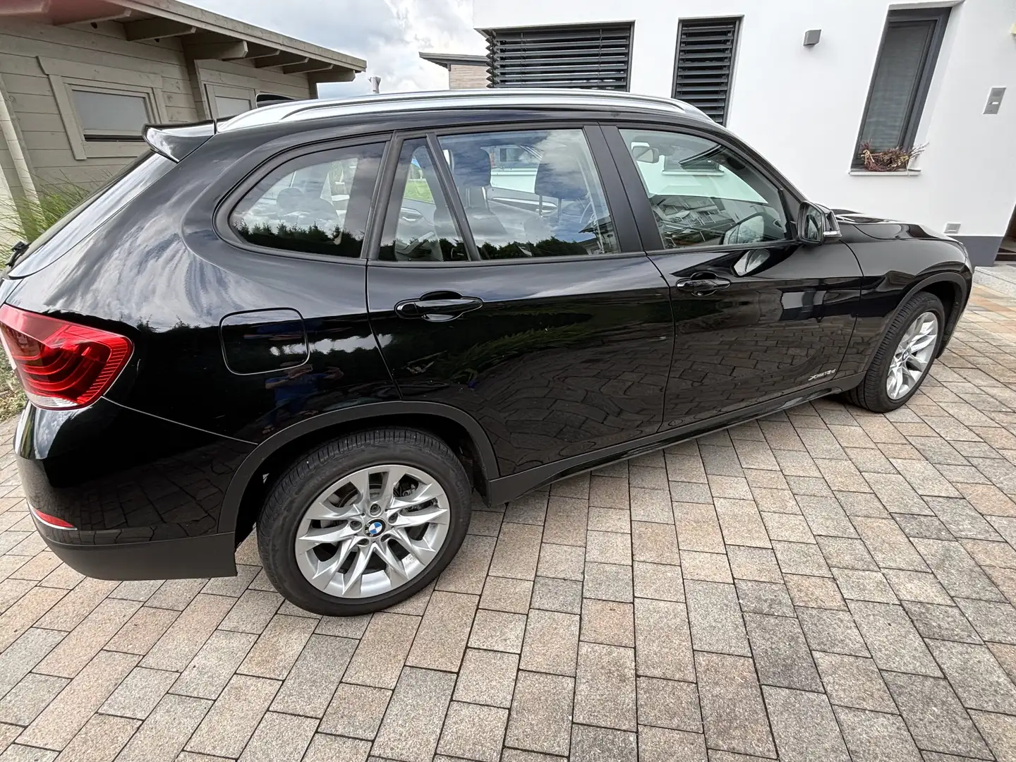 BMW X1 xDrive18d Sport Line - 2
