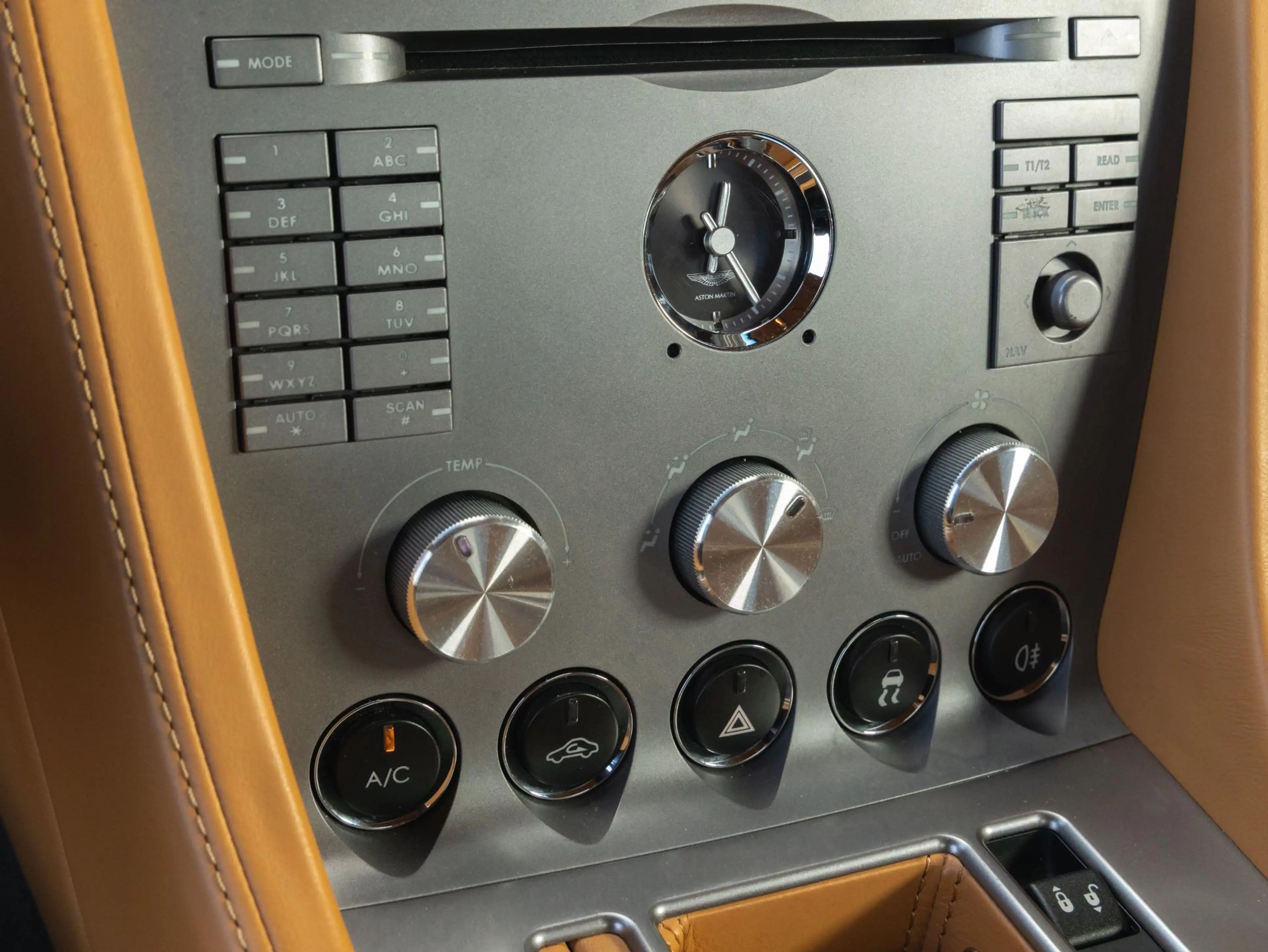 Aston Martin DB9 5.9 V12 Touchtronic NL Auto|Deal Ond|Youngtimer|PD — photo 36