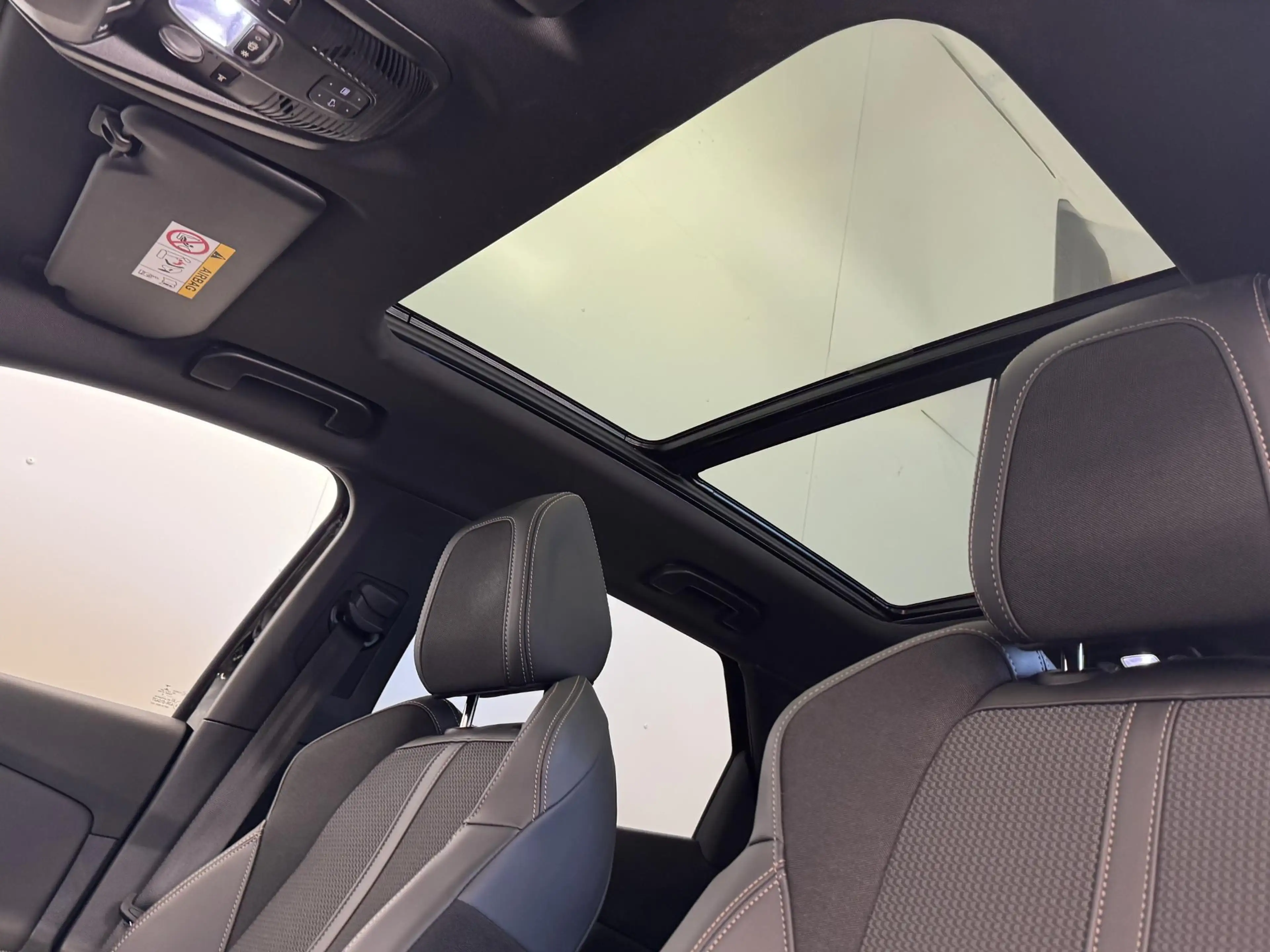 Peugeot 3008 1.6 HYbrid 225 GT | PHEV | Trekhaak | Panoramadak — photo 13
