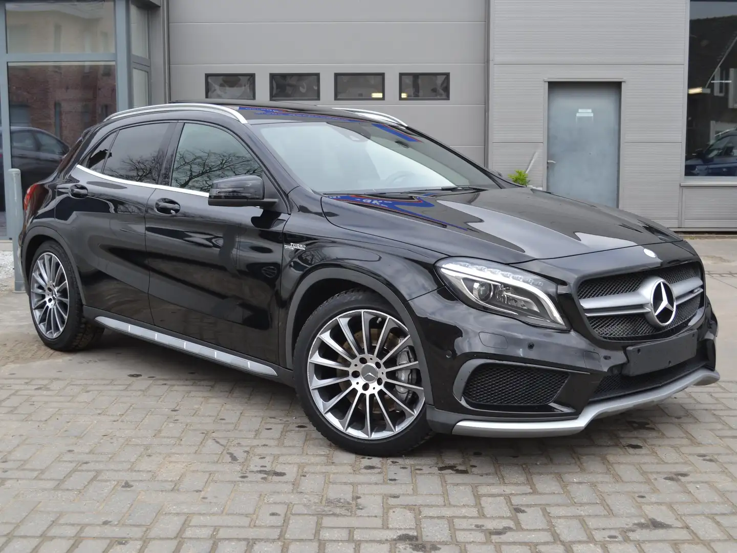 Mercedes-Benz GLA 45 AMG PANO/H&K Gris - 1