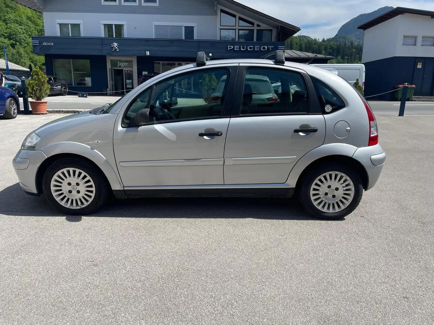 Citroen C3 C3 1,4i First 2 First 2 Silber - 2