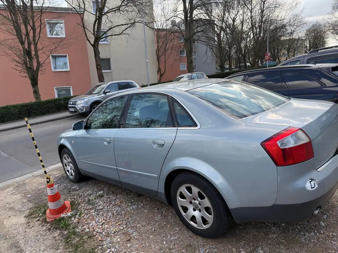 Audi A4 1.6, foto 2