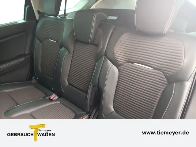 Renault Scenic view 11