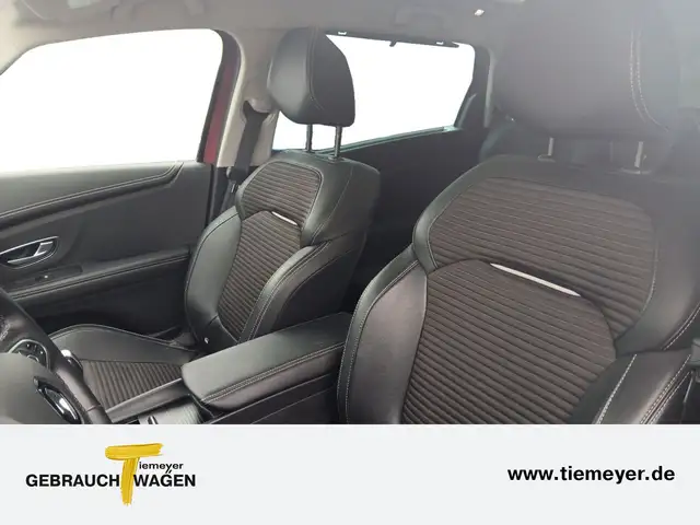 Renault Scenic view 10