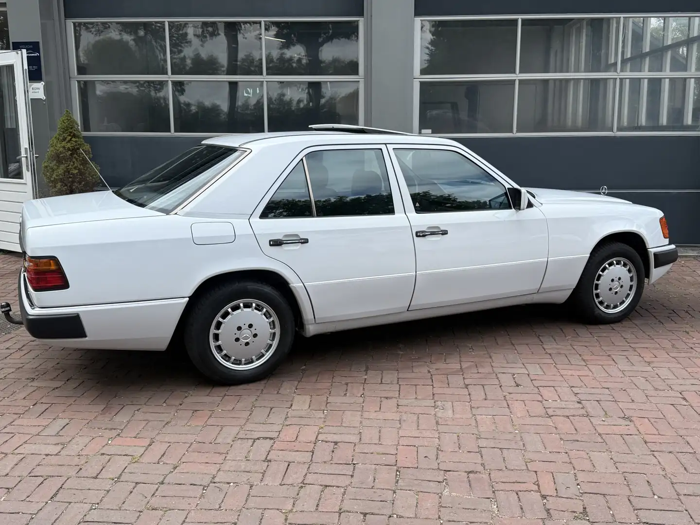 Mercedes-Benz 500 200-500 (W124) 200 E Bj 1989 Automaat Km 145.000 N Blanco - 2