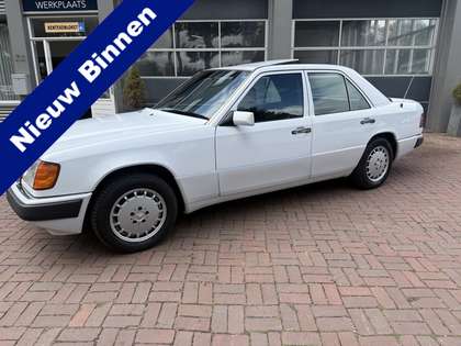 Mercedes-Benz 500 200-500 (W124) 200 E Bj 1989 Automaat Km 145.000 N