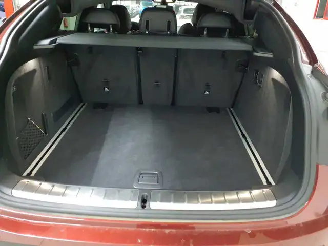 BMW X4 view 15