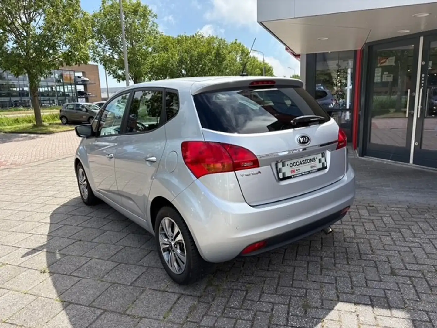 Kia Venga 1.6 CVVT DynamicLine | Navi | Cruise | Camera | 72 Gris - 2