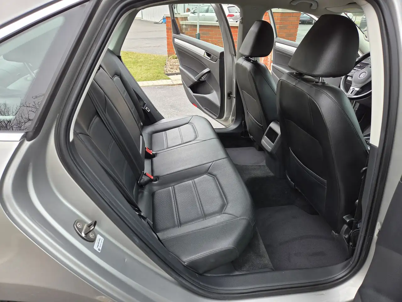 Volkswagen Passat снимка Volkswagen Passat