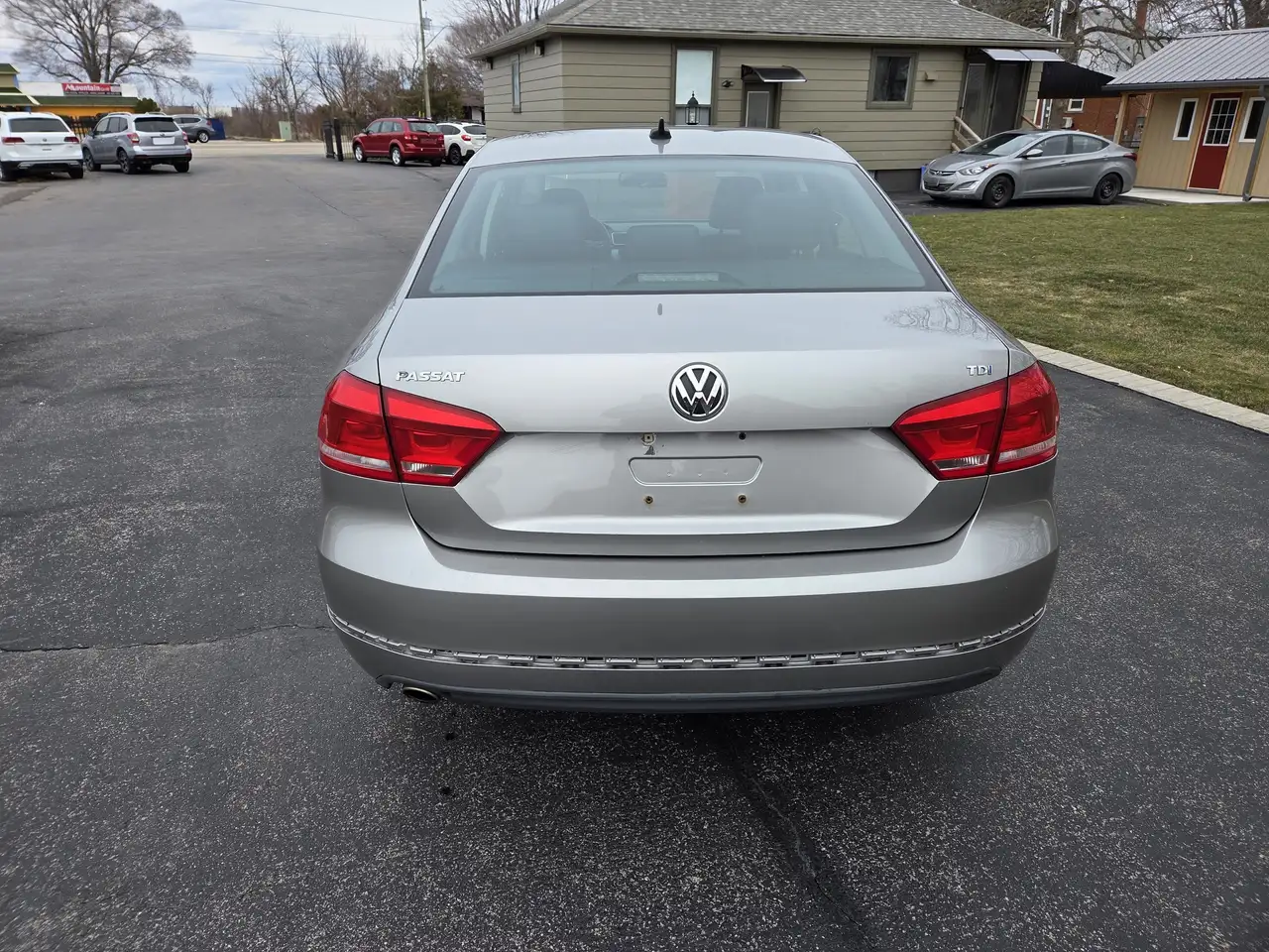 Volkswagen Passat снимка Volkswagen Passat