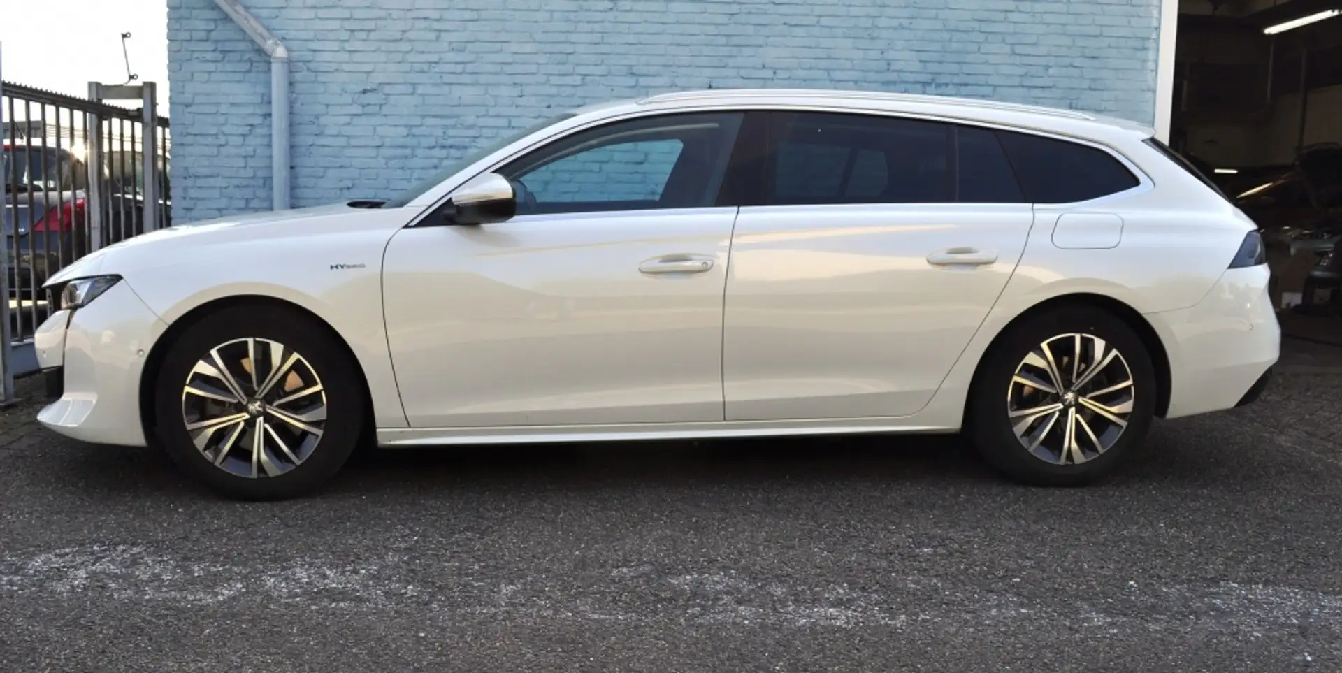 Peugeot 508 SW 1.6 HYbrid GT volleder key-less+elektr klep voo Wit - 2