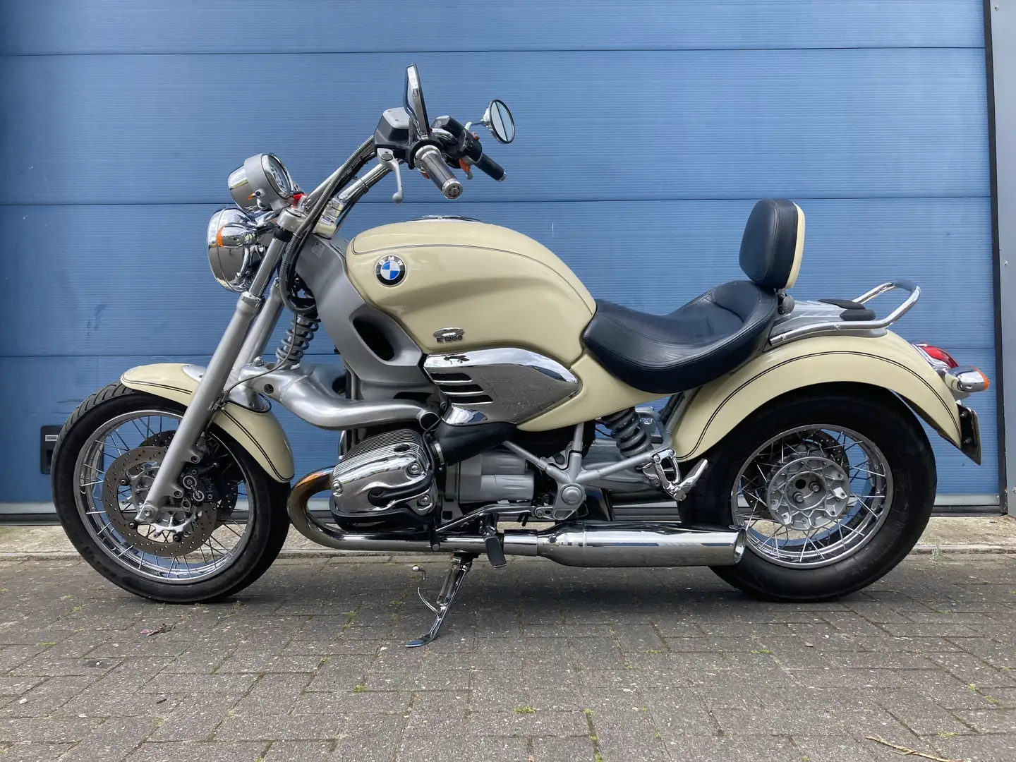 BMW R 1200 C James Bond Beige - 1