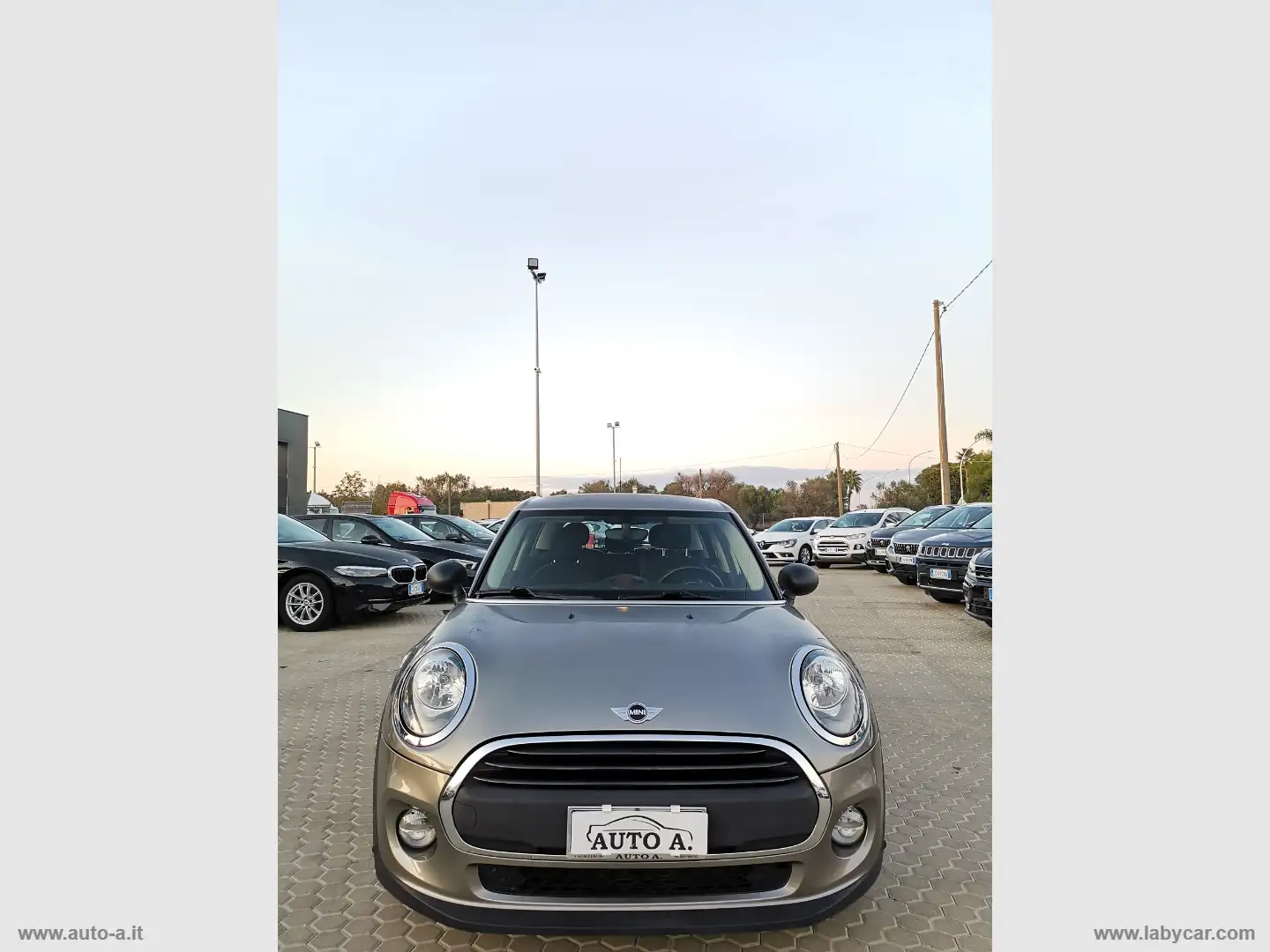 MINI Cooper One D 5 porte Grigio - 2