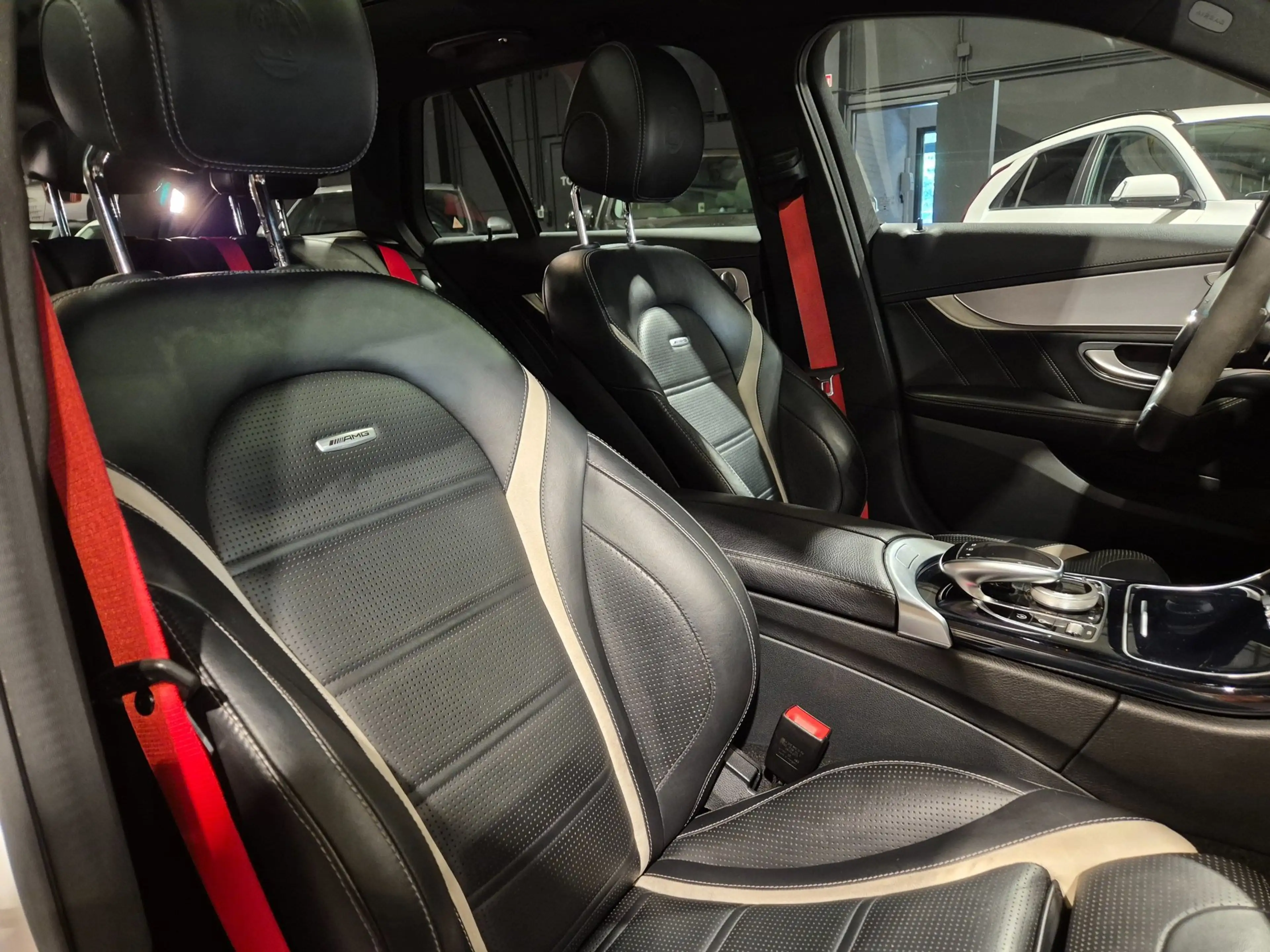 Mercedes-Benz C 63 AMG Estate - Dealeronderhouden - Panoramadak - Burmest — photo 8