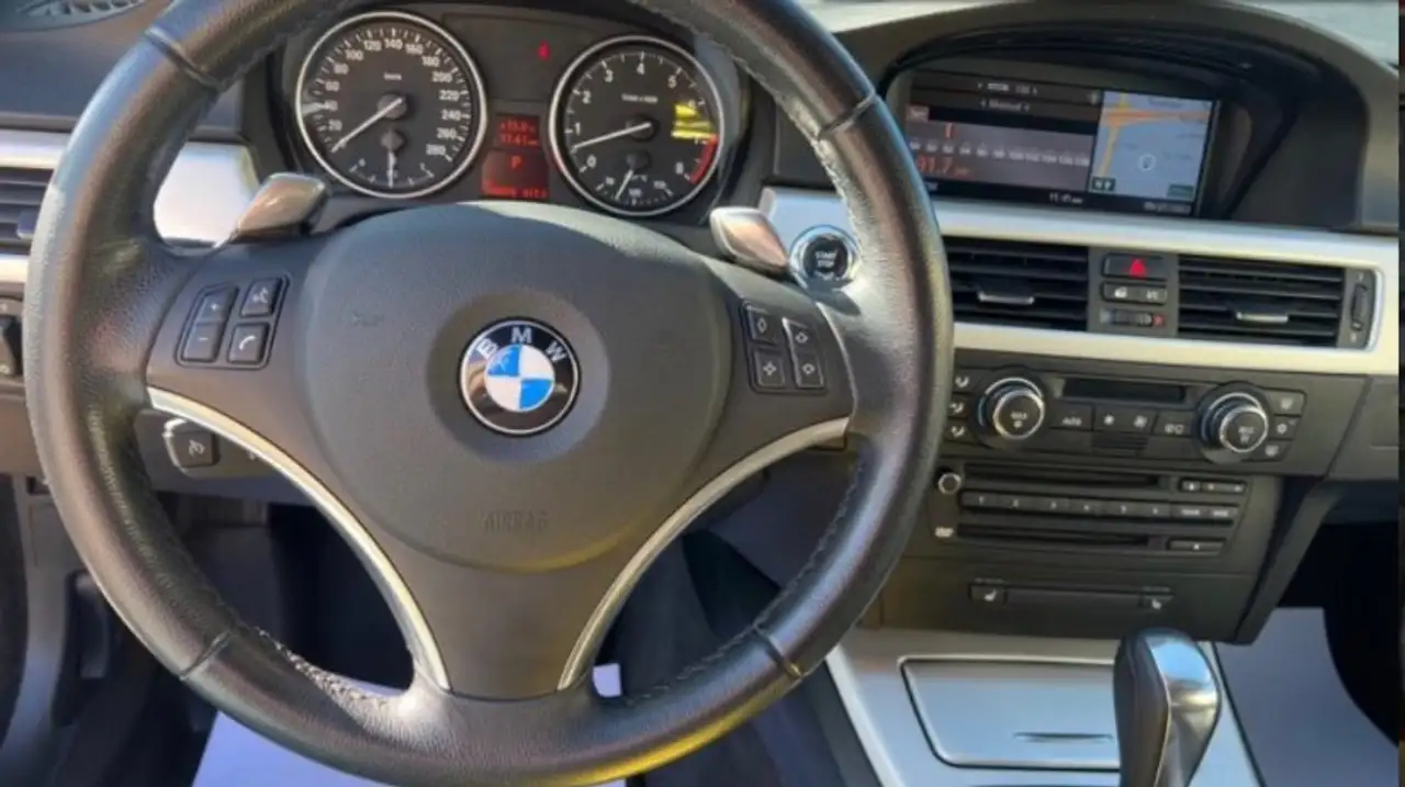 BMW 3 Series снимка BMW 3 Series