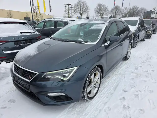SEAT Leon ST FR Black Matt Edition*Acc*PDC*Led*NAVI*