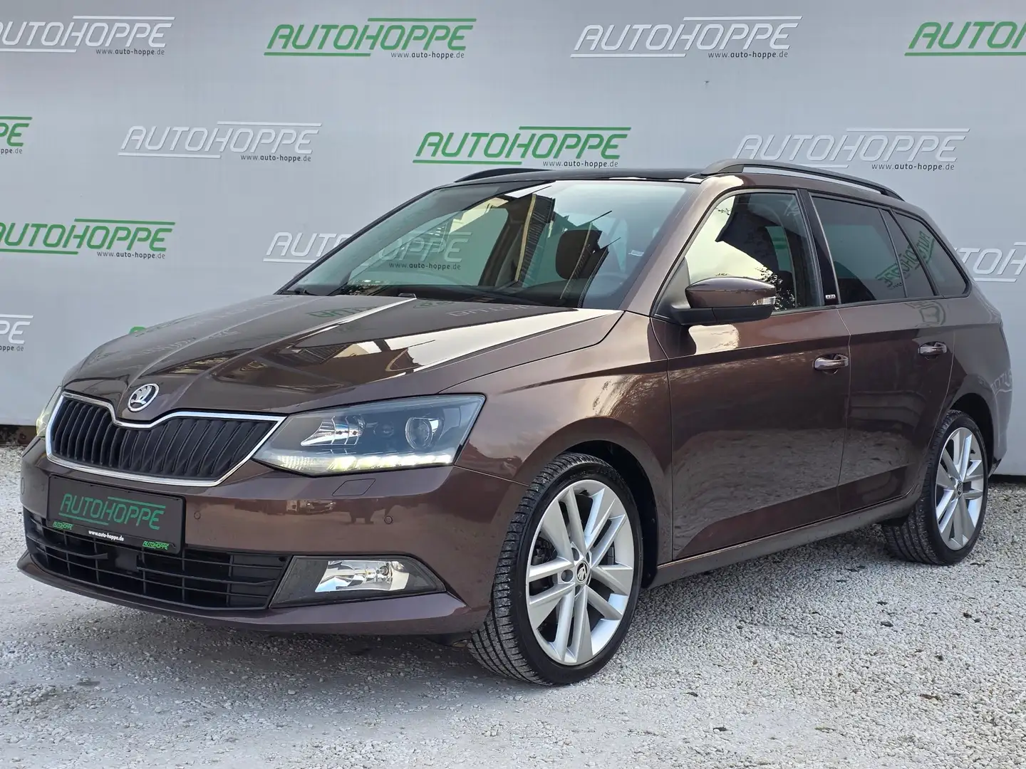 Skoda Fabia Joy 1.2 TSI 110PS, Navi, Pano, 17"+WiRäder ... Marrone - 1
