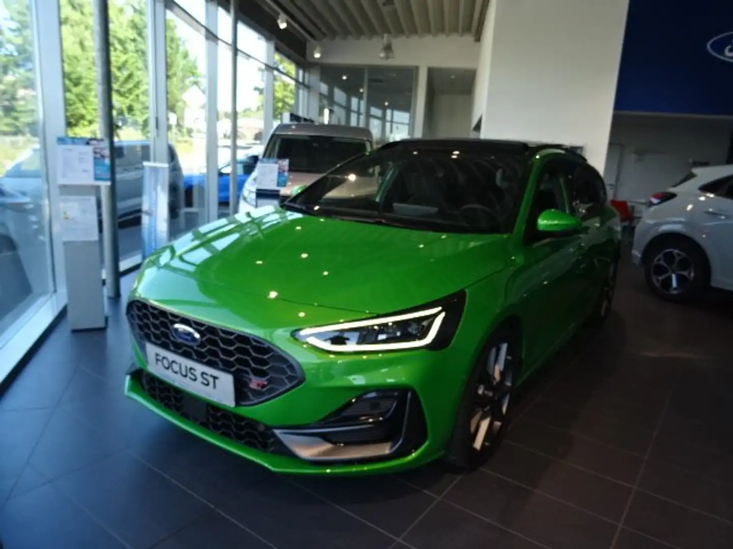 Ford Focus 2.3 Ecoboost Turnier Autom. ST X +Panoramadach Vert - 1