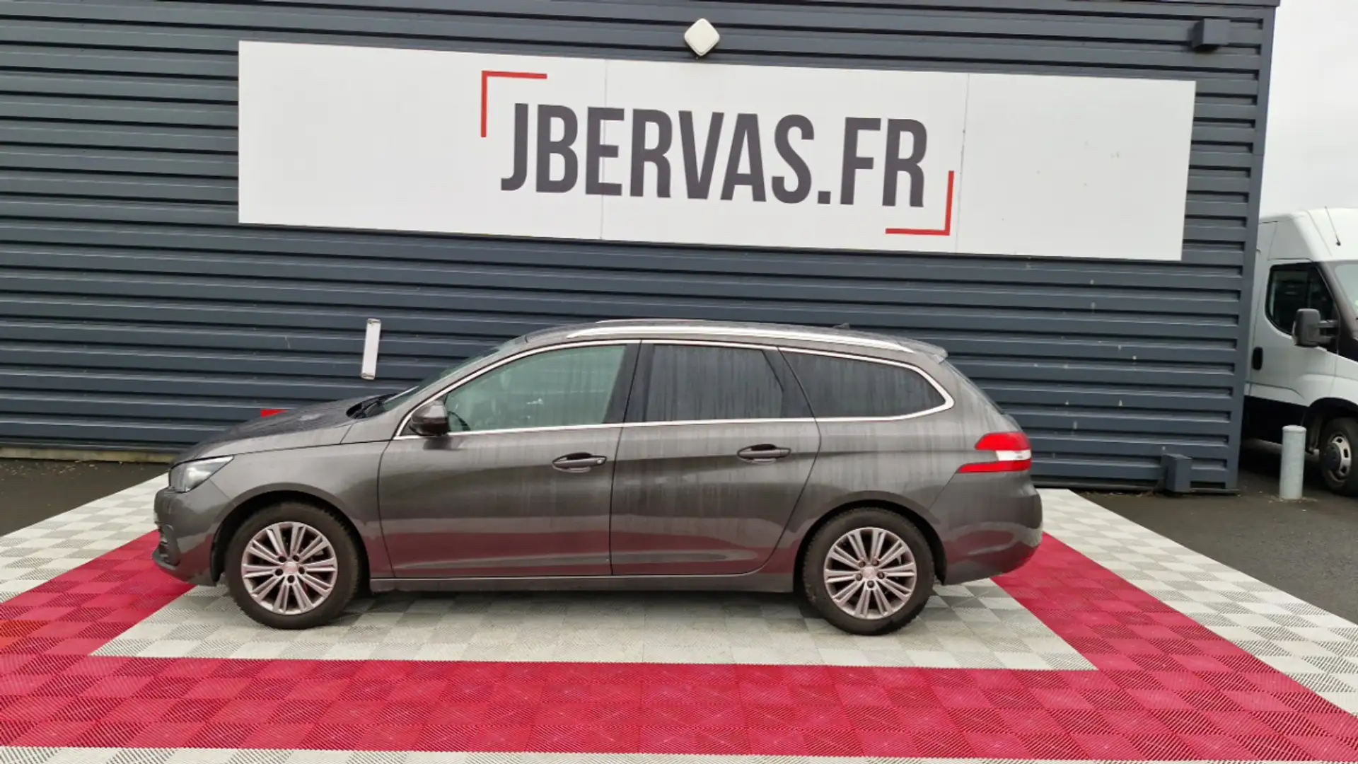 Peugeot BLUEHDI 130CH SS EAT8 ALLURE - 1